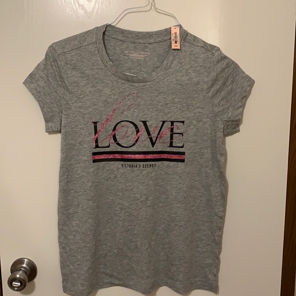 VS Shirt.